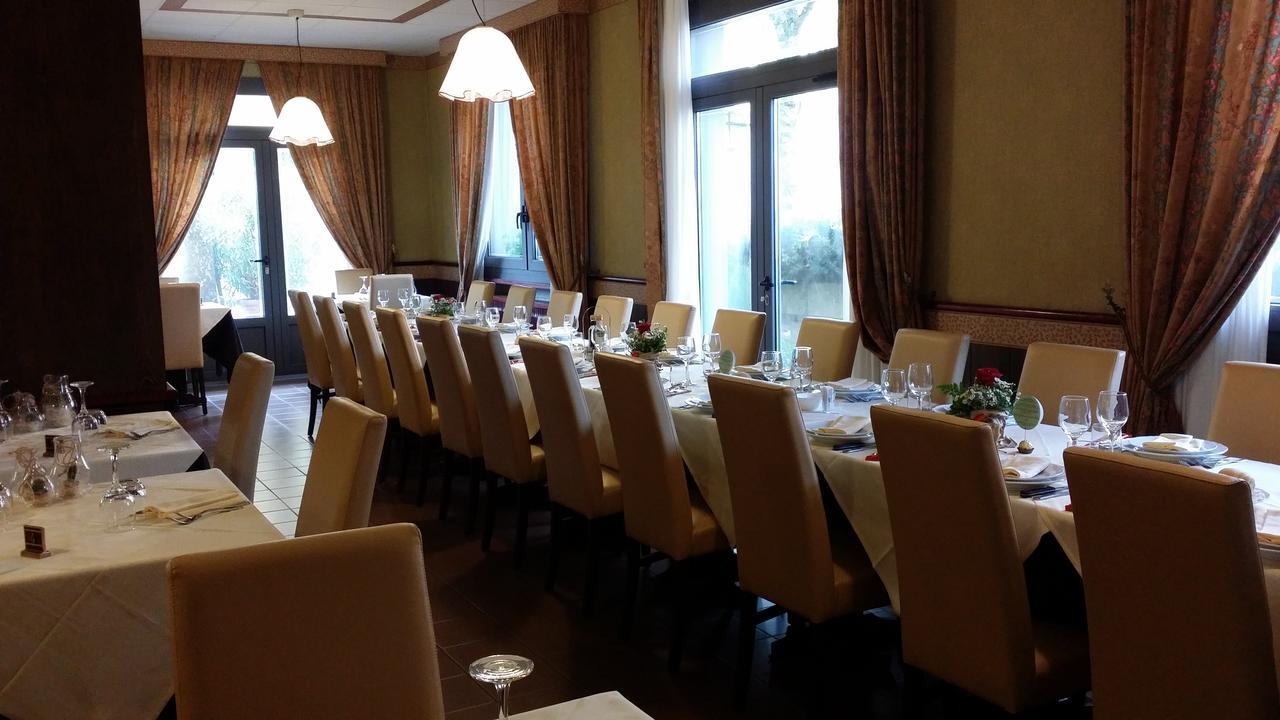 Albergo Sapori 토얼 외부 사진