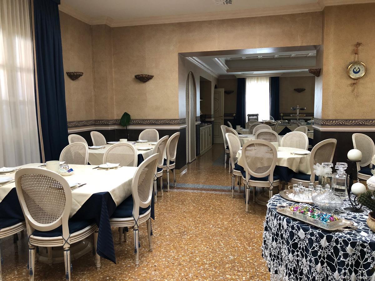 Albergo Sapori 토얼 외부 사진