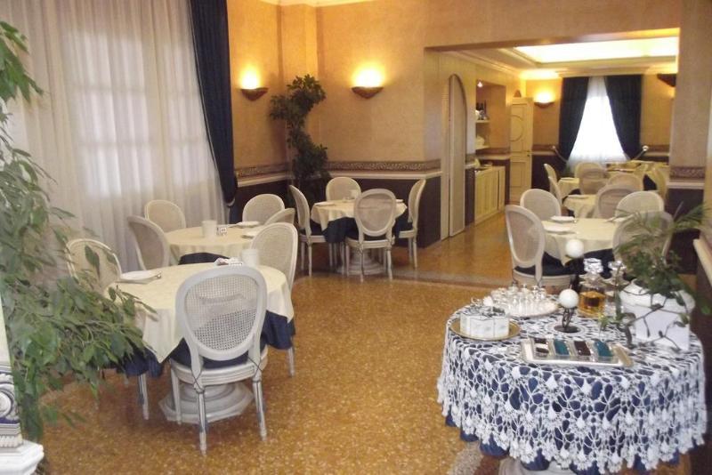 Albergo Sapori 토얼 외부 사진