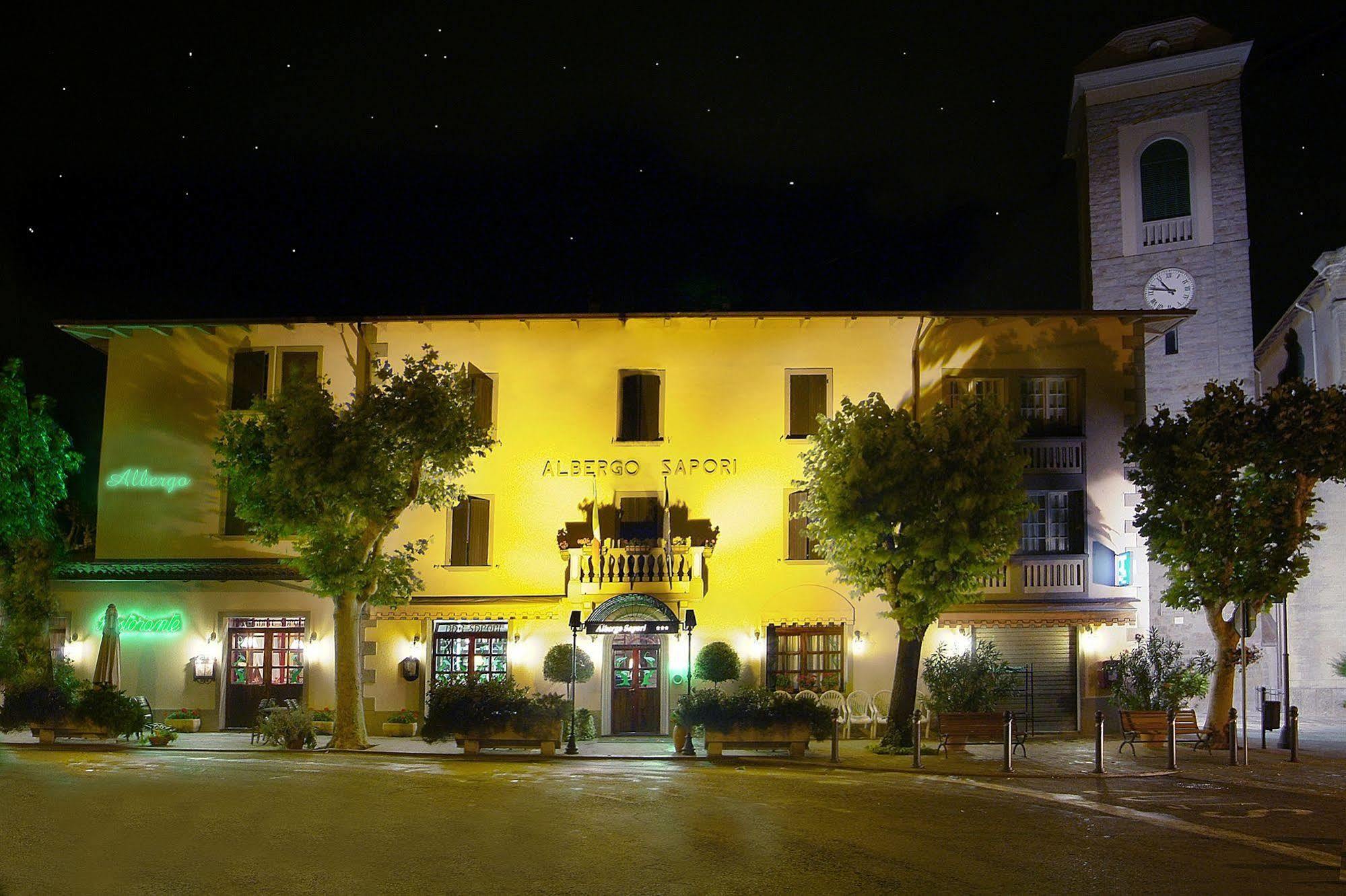 Albergo Sapori 토얼 외부 사진